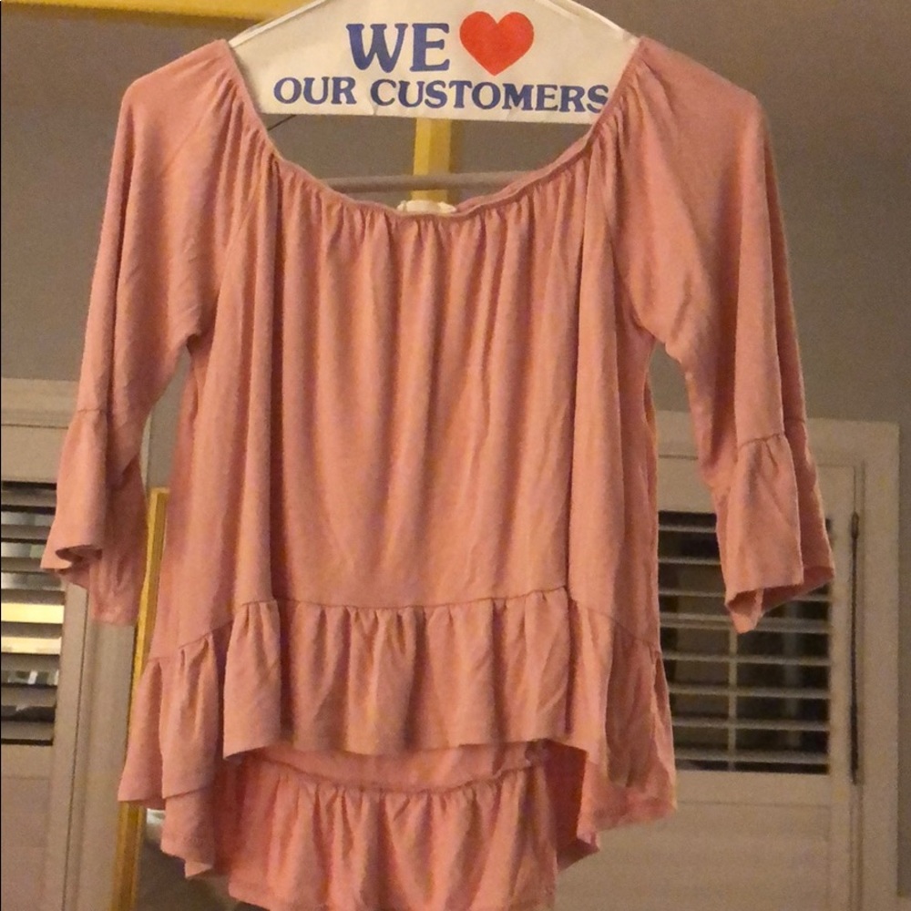 Off shoulder pink top